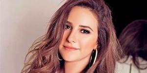 مهرجان الغردقة لسينما الشباب يكرم شيري عادل في حفل افتتاح دورته الرابعة